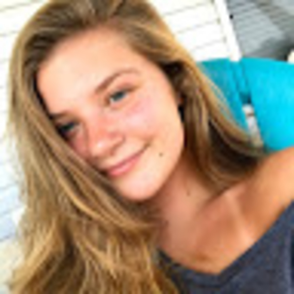 Meet your Posher, Carlee